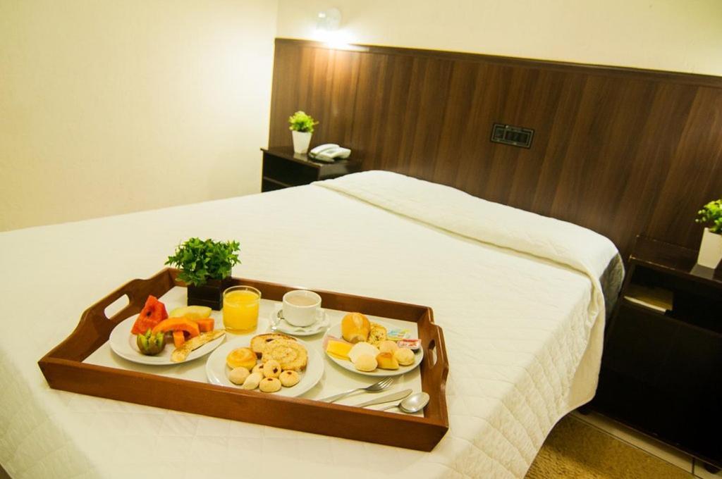 Mediterraneo Park Hotel Tres Lagoas Ngoại thất bức ảnh
