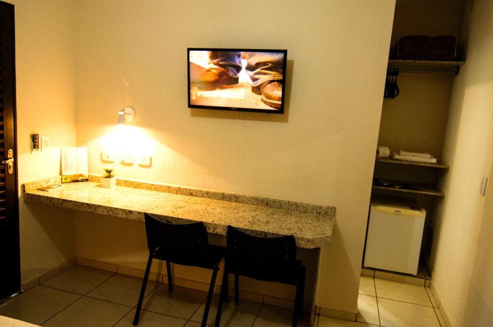 Mediterraneo Park Hotel Tres Lagoas Ngoại thất bức ảnh